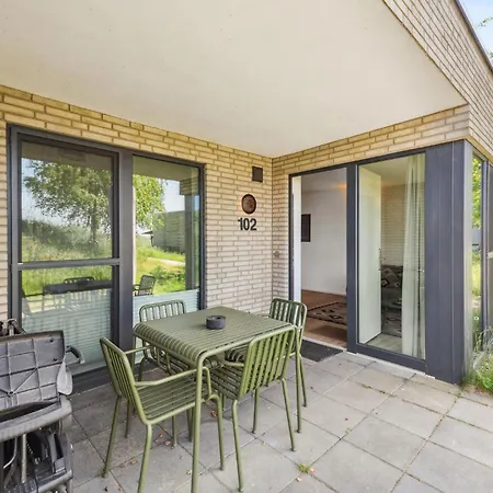 1 Bedroom Front In Lembruch-duemmer Holiday home *